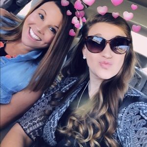 Meet your Posher, Ashley